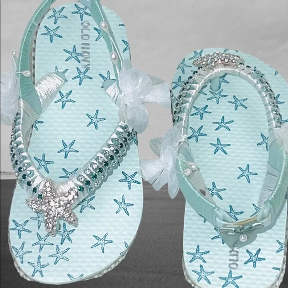 Old Navy Shoes Childs Flip Flop Beach Sandals Sz Youth